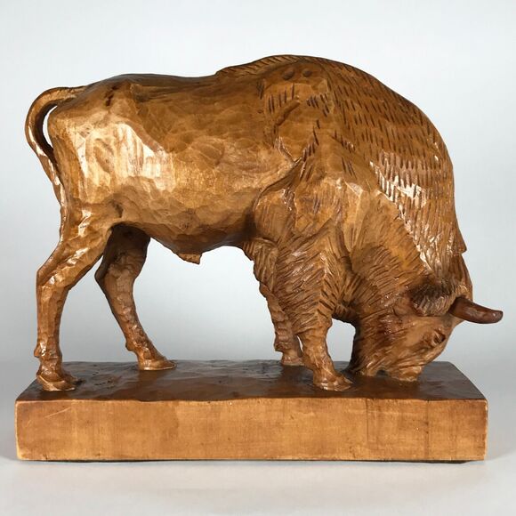 Wooden Bison Figurine Tadeusz Miller Hand Carved Poland 1978 Signed Wood Carving - Picture 1 of 12